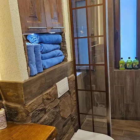 Nea Mesemvria Boutique * Νεσέμπαρ